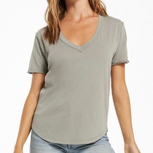 Z Supply v-neck tee size L